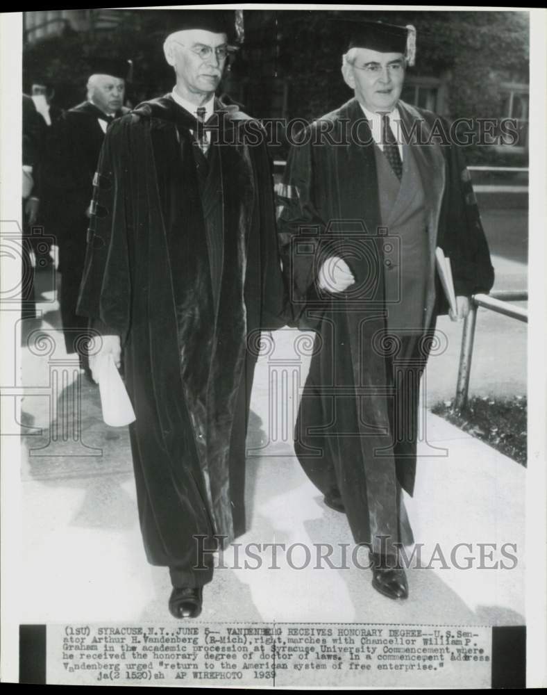 1939 Press Photo Arthur Vandenberg &amp; William Graham march at Syracuse graduation- Historic Images