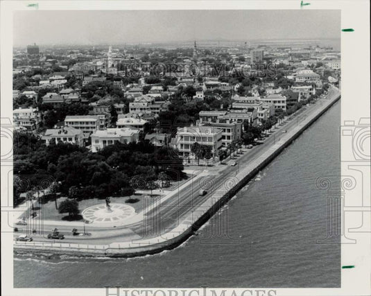 1990 Press Photo Aerial view of Charleston, South Carolina - lra29492- Historic Images