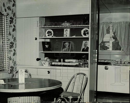 1960 Press Photo Steel house dining area - lra30281- Historic Images