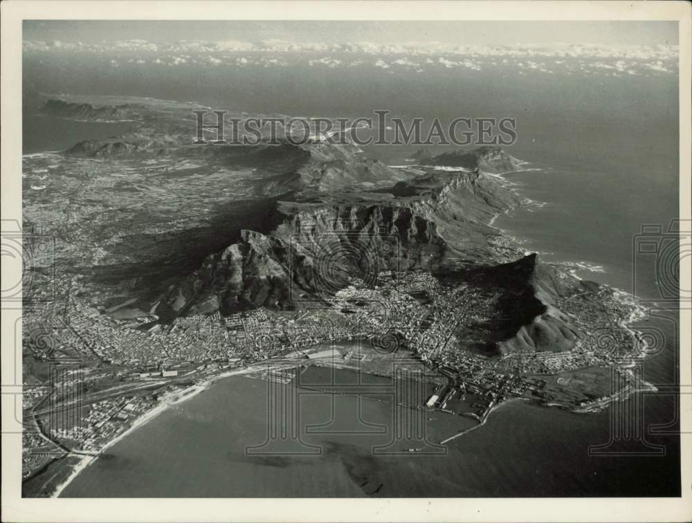 Press Photo An aerial view of Cape Town in South Africa - lra33025- Historic Images