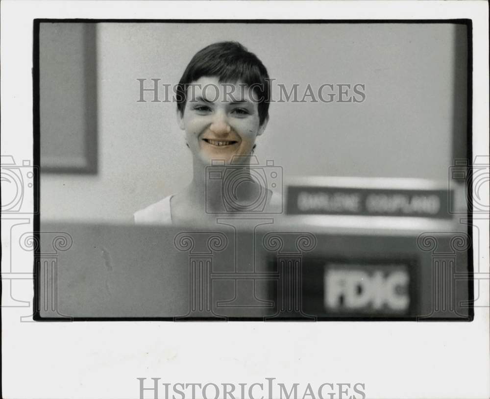 1974 Press Photo Marlene Coupland, teller at Northside Community Bank- Historic Images