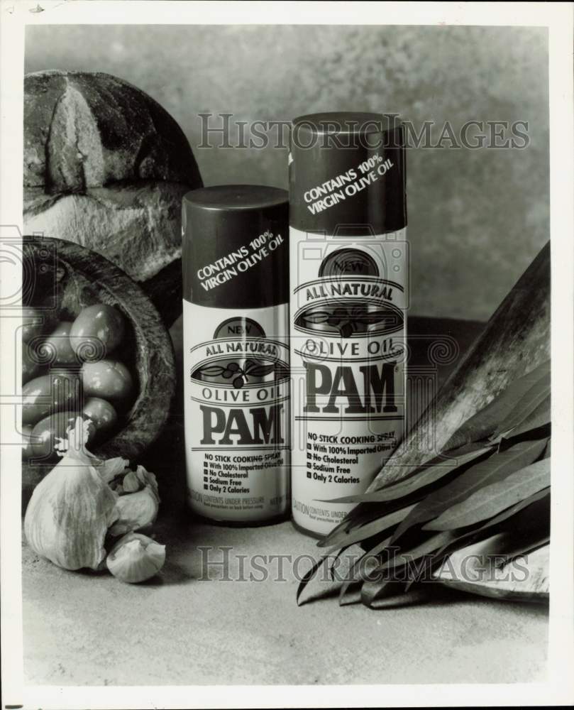 1989 Press Photo Pam&#39;s Olive Oil Non-Stick Cooking Spray on display - lra36161- Historic Images