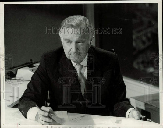 1976 Press Photo CBS News Correspondent Walter Cronkite - lra38973- Historic Images