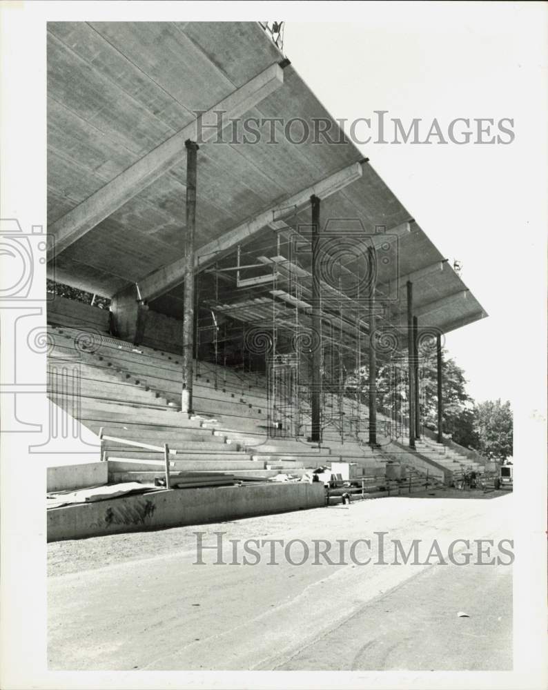 1981 Press Photo The new grandstand at Auburn High School undergoes repair- Historic Images