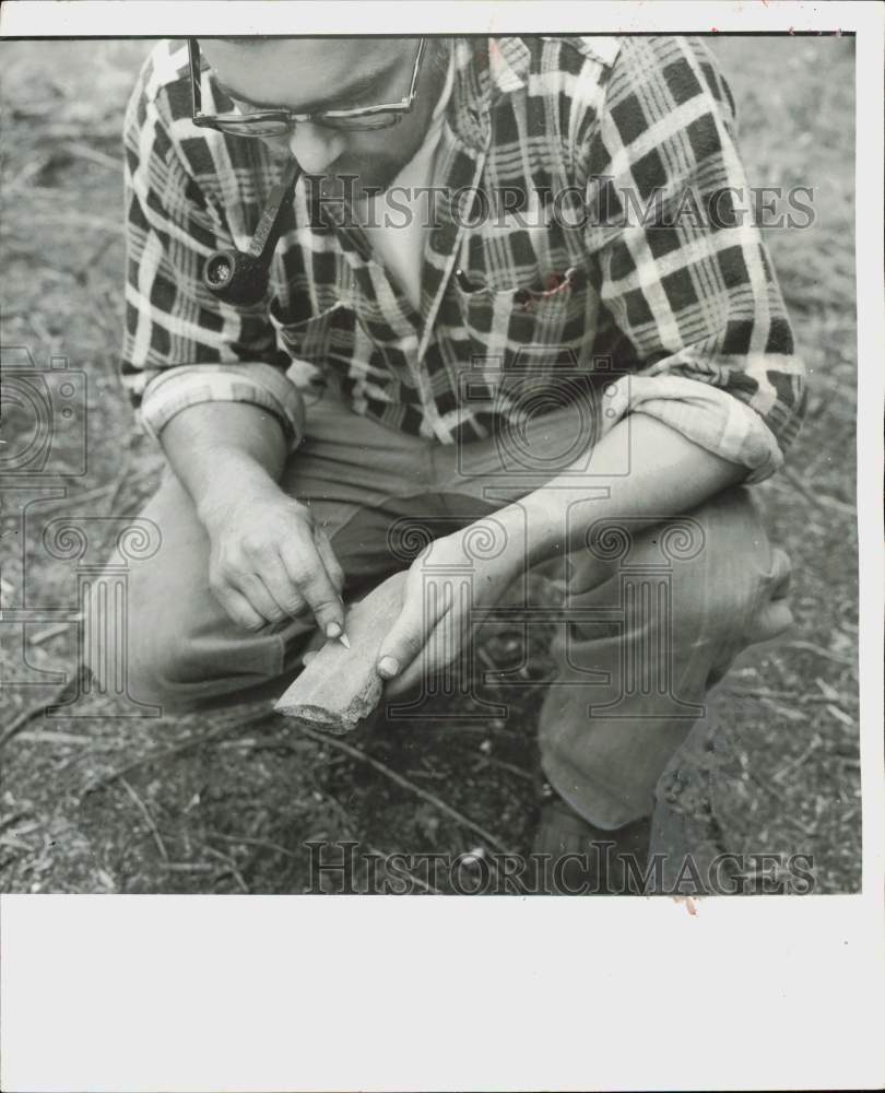 1961 Press Photo Flat whetstone, one of the finds from coastal excavations- Historic Images