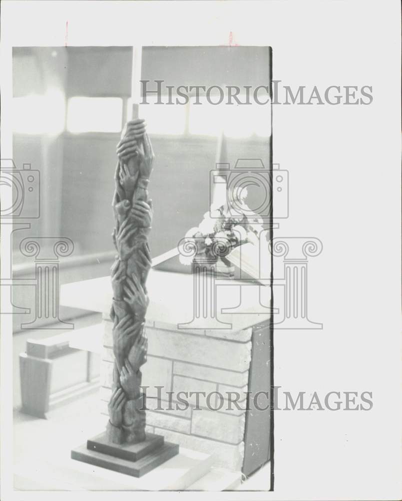 Press Photo Hands sculpture beside church altar - lra47924- Historic Images