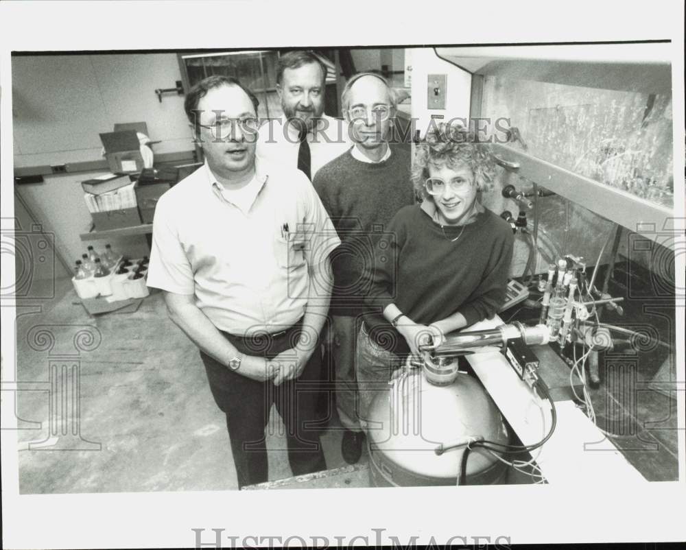 1989 Press Photo Frank Donahue and colleagues at University of Michigan- Historic Images