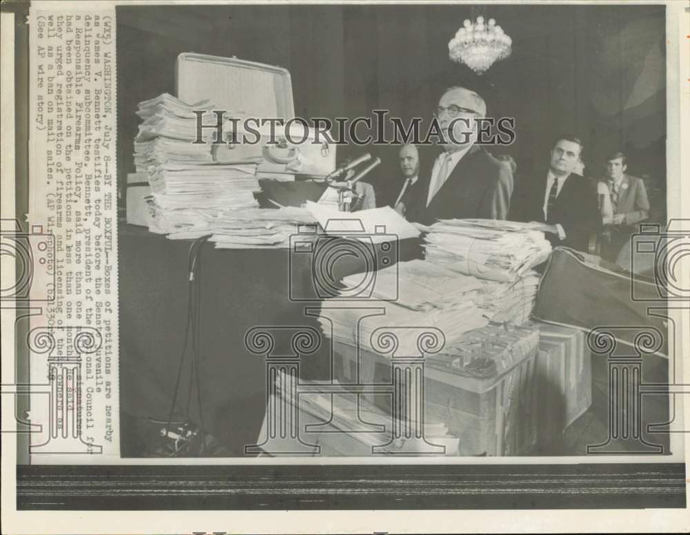 1968 Press Photo James Bennett shows boxes of petitions at hearing in Washington- Historic Images