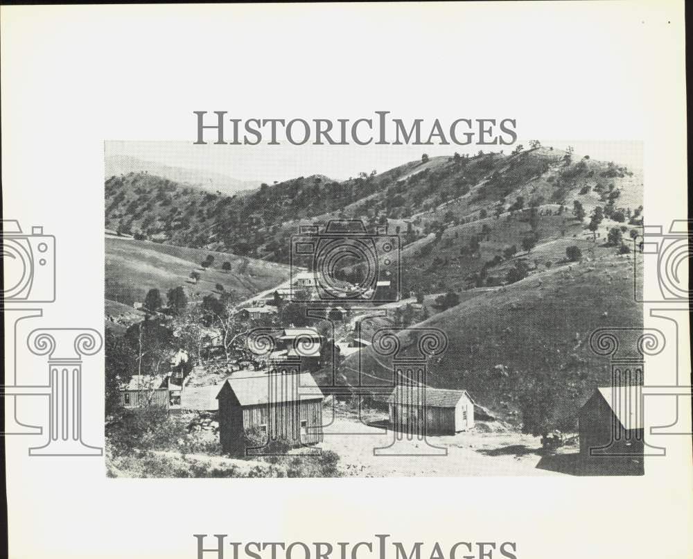 1950 Press Photo Overall view of the old mining town of Tailhort, Tulare County- Historic Images