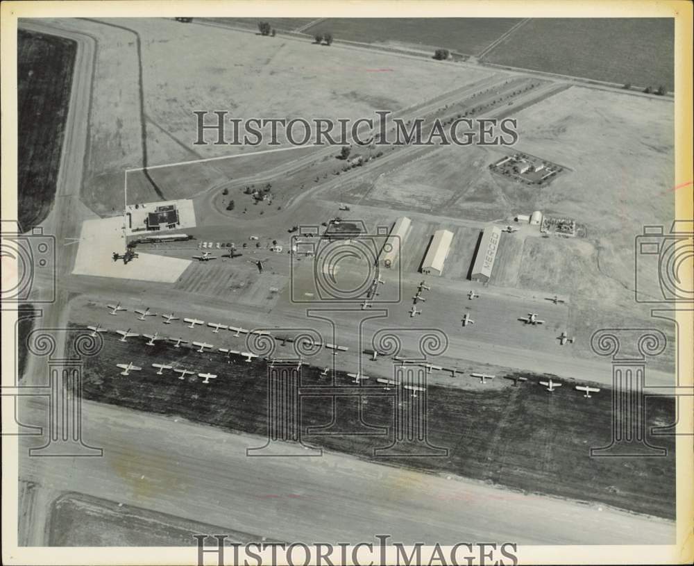 1954 Press Photo Aerial view of the Merced Airport in Merced County - lra55759- Historic Images