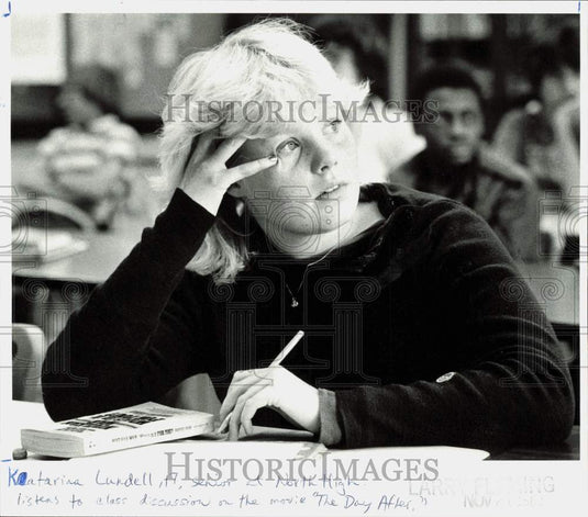 1983 Press Photo North High senior Katarina Lundell discusses "The Day After"- Historic Images