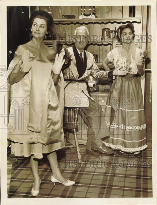 1961 Press Photo Ellie Kiem, Danny Daniels and Marguerite Wood star in "Gyspy"- Historic Images