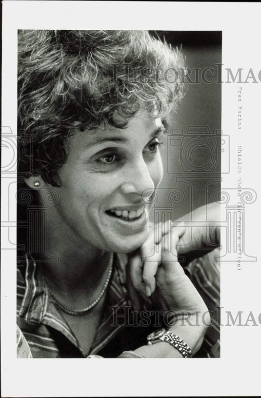 1983 Press Photo Fran Farina in her office - lra68617- Historic Images