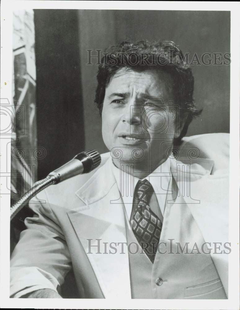 1977 Press Photo Robert Blake stars in ABC series &quot;Baretta&quot; - lra68928- Historic Images