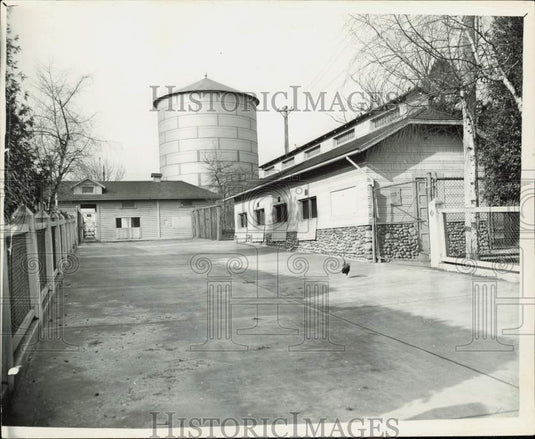 1948 Press Photo View of kangaroo den and mountain goats' pen - lra70352- Historic Images