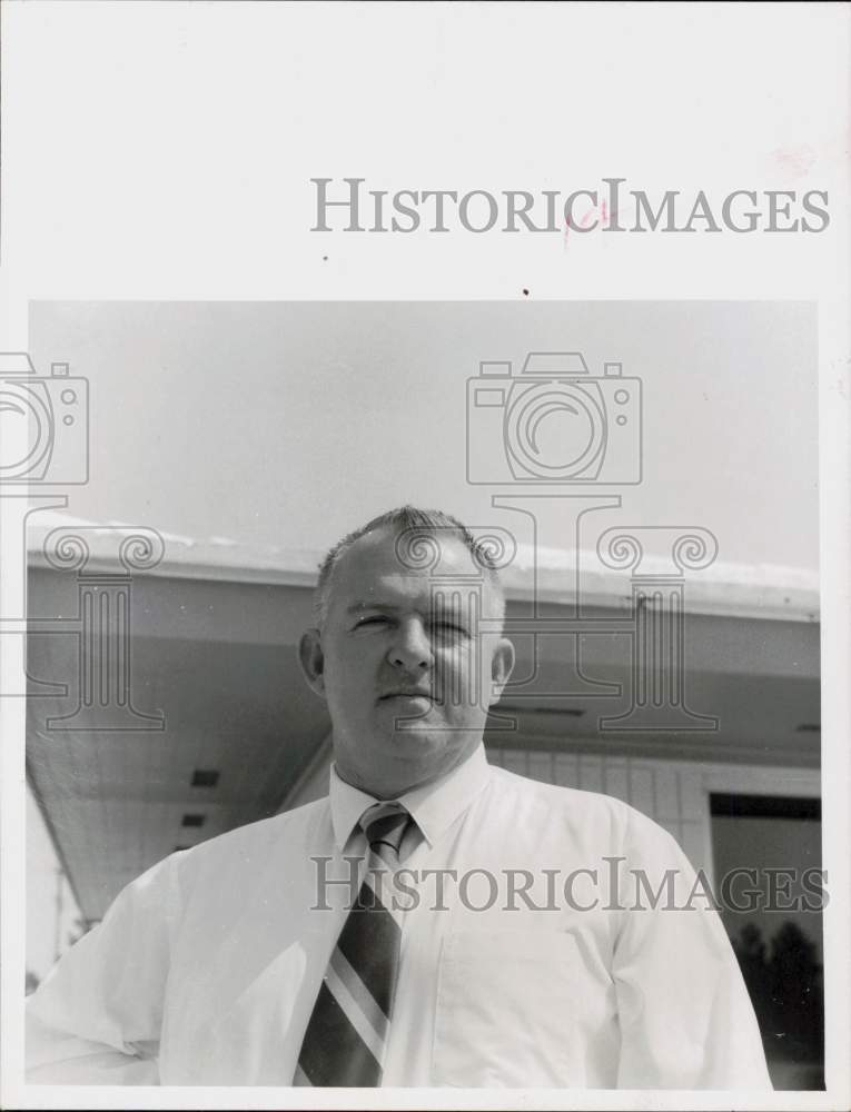 1970 Press Photo Henry Dingus Jr., owner of Henry Dingus Realty - lra76945- Historic Images