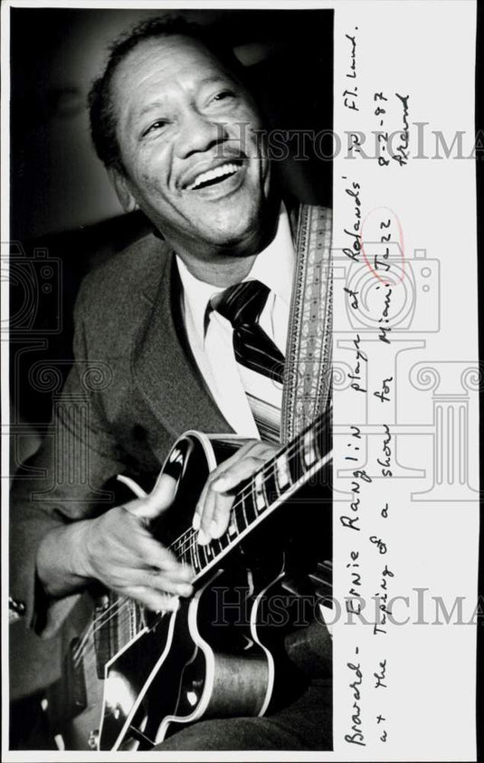 1987 Press Photo Jazz Musician Ernie Ranglin Plays Guitar, Fort Lauderdale- Historic Images