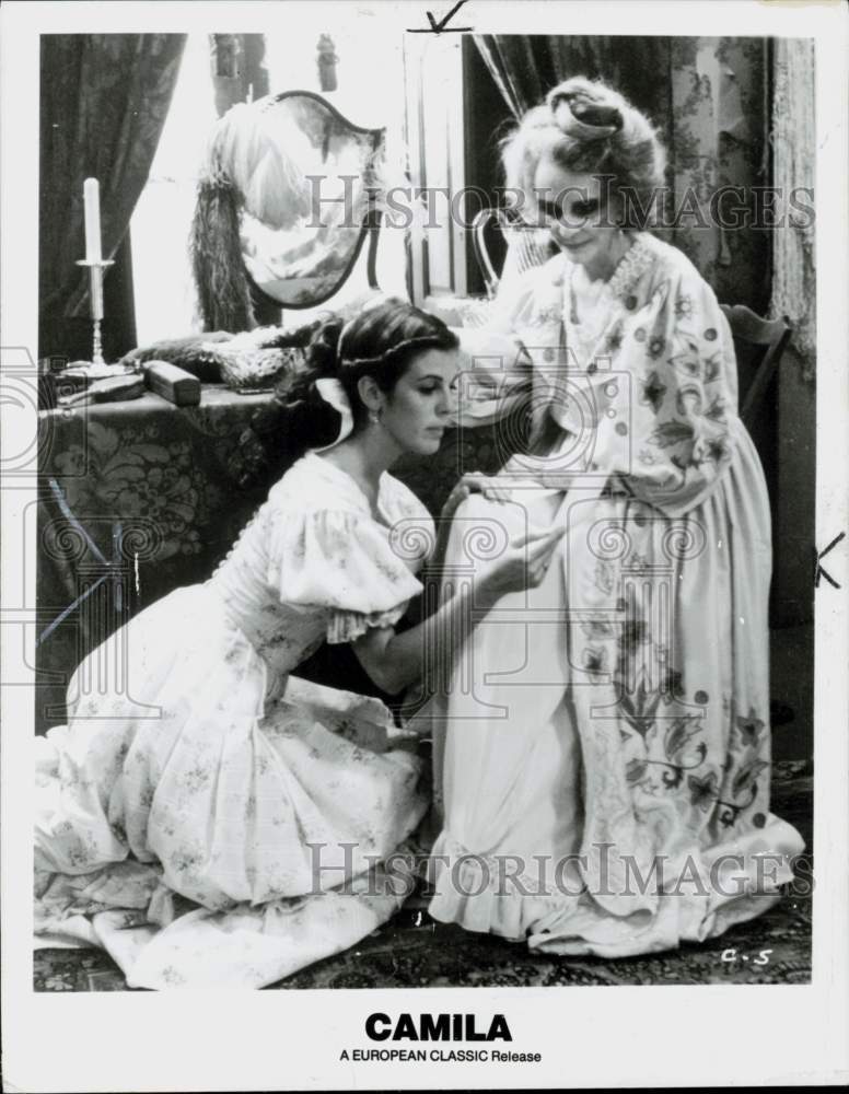 1985 Press Photo Susu Pecoraro and Elena Tasisto star in play &quot;Camila&quot;- Historic Images