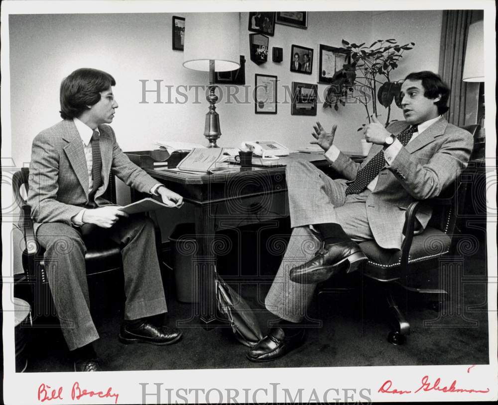 1979 Press Photo Bill Beachy and Dan Glickman talk in his office - lra84709- Historic Images