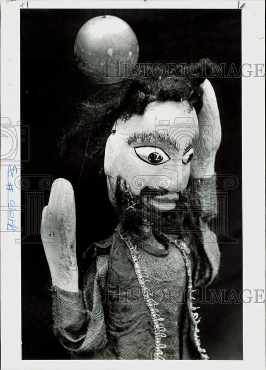 1983 Press Photo Gewant's hand-made puppet - lra85835- Historic Images
