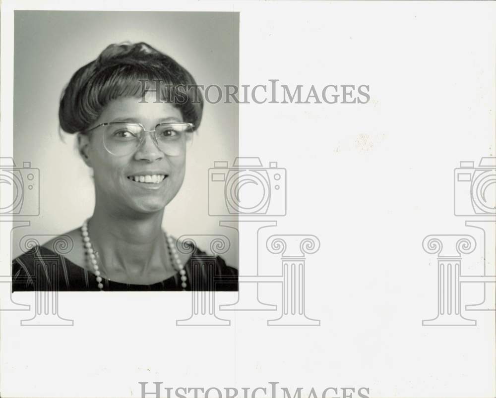 1992 Press Photo Cheryl Heard, Volunteer of Week Lupus Foundation - lra87580- Historic Images