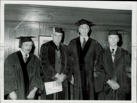 Press Photo Professors in graduation regalia - lra88119- Historic Images