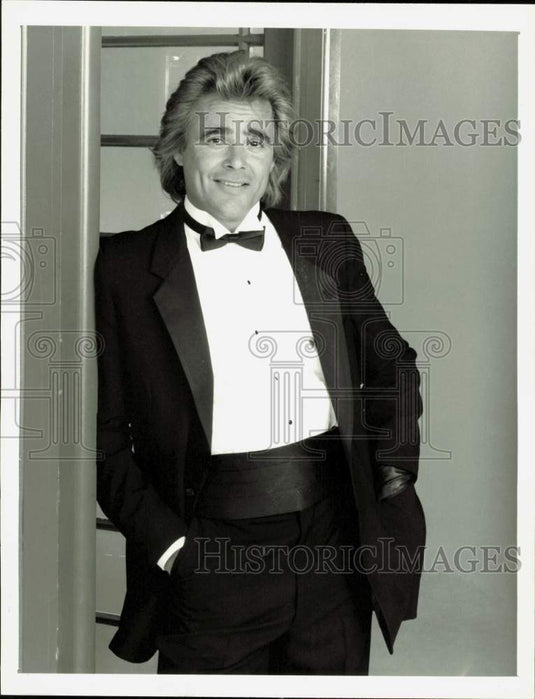 1989 Press Photo Winston Rekert stars in "Adderly" - lra88938- Historic Images