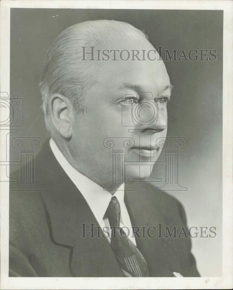 1957 Press Photo Harry McDonald, with Investments Life Insurance of Nashville- Historic Images