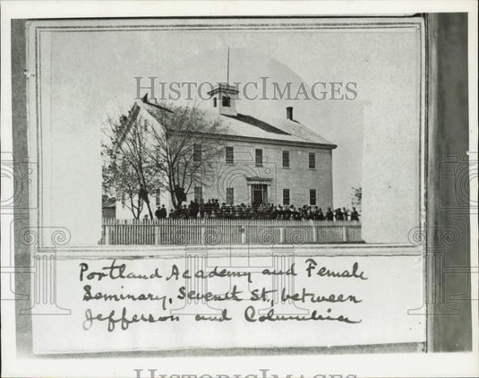 Press Photo Students outside the Portland Academy and Female Seminary- Historic Images
