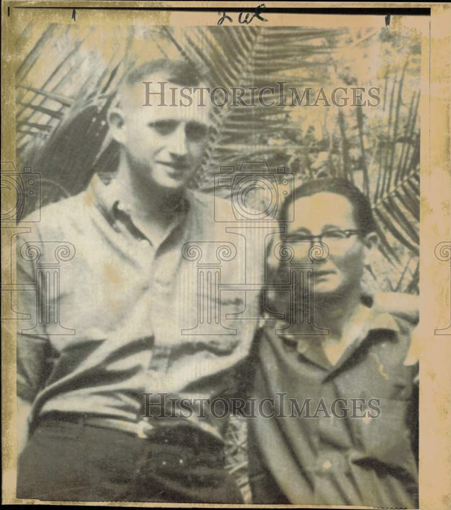 Press Photo Okey Blankenship poses with another man in the jungle - lra93521- Historic Images