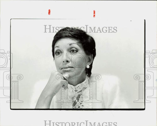 1983 Press Photo Jackie Orr, designer - lra97580- Historic Images