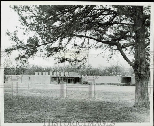 1962 Press Photo Exterior view of the Mammel Art Center in Ottawa - lra98510- Historic Images