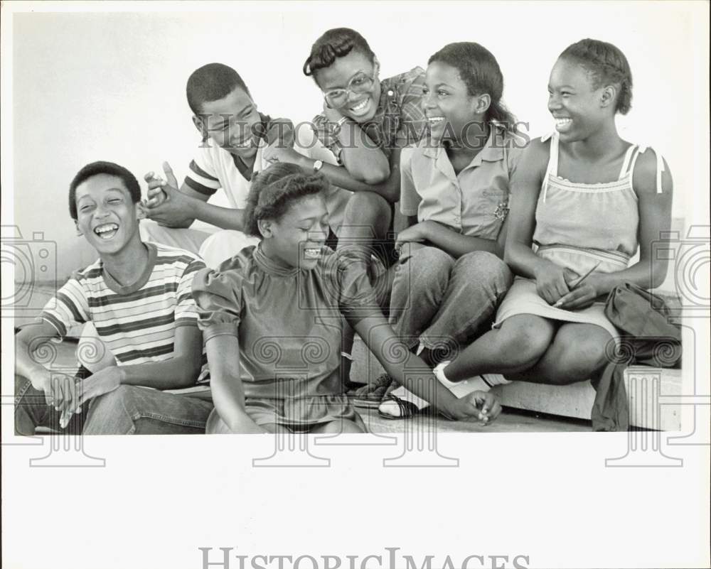 1983 Press Photo Brownsville Summer students to enroll at Charles Drew High, FL- Historic Images