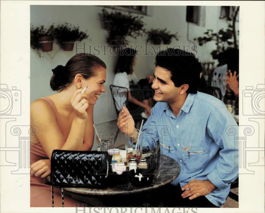 1990 Press Photo Sheila DuMont and Mike Ohana at "The News Cafe," Florida- Historic Images