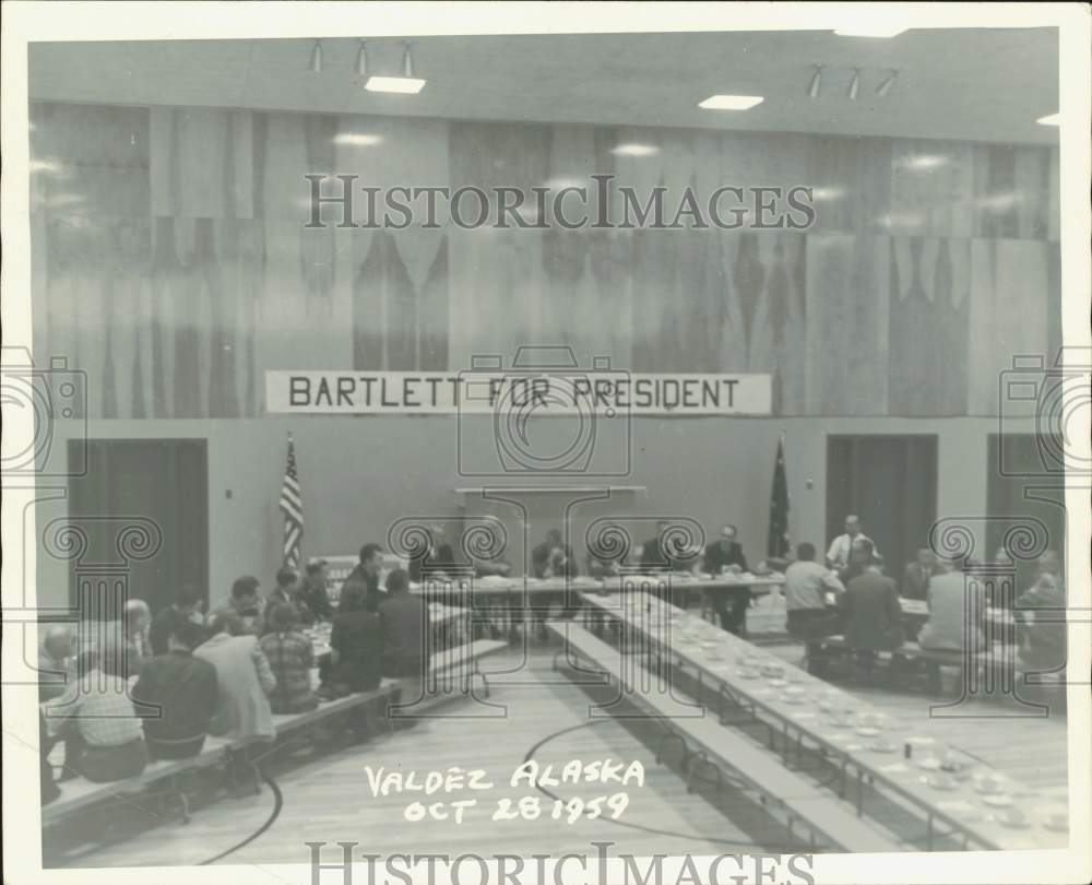 1959 Press Photo &quot;Bartlett for President&quot; gathering in Valdez, Alaska- Historic Images