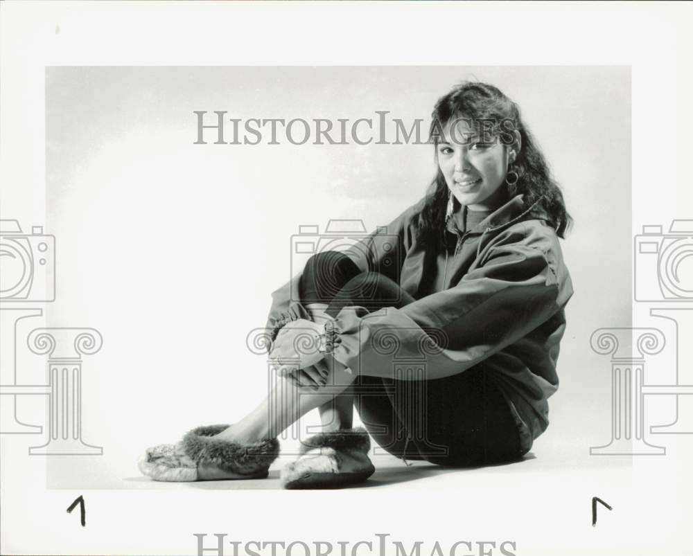 1989 Press Photo Carol Pickett, Native Sports Superstar, Fairbanks, Alaska- Historic Images