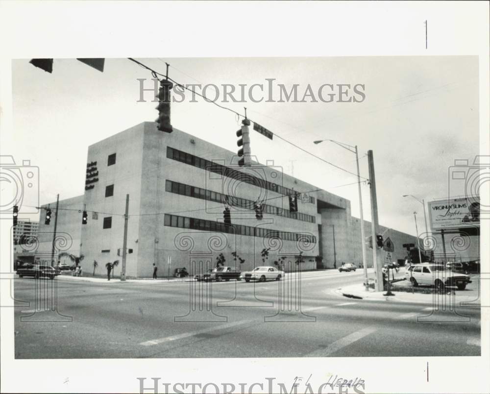 1988 Press Photo Lindsey Hopkins Education Center Building - lrb08794- Historic Images