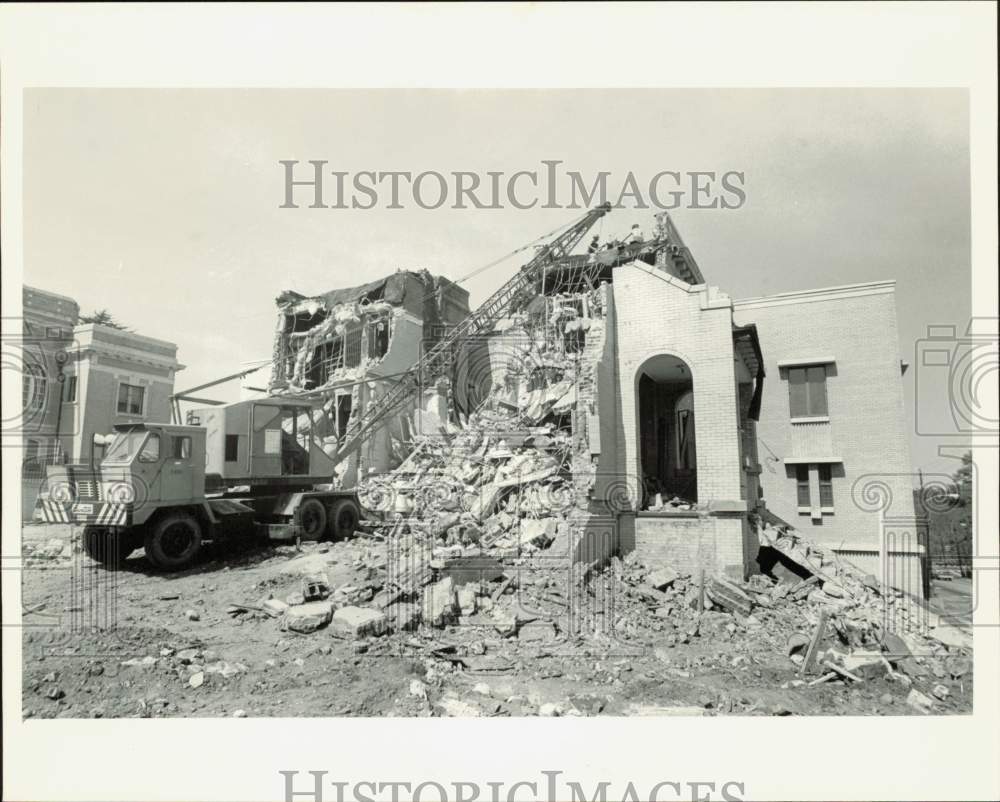 1985 Press Photo Demolition of Old Anson County Jail - lrb09511- Historic Images