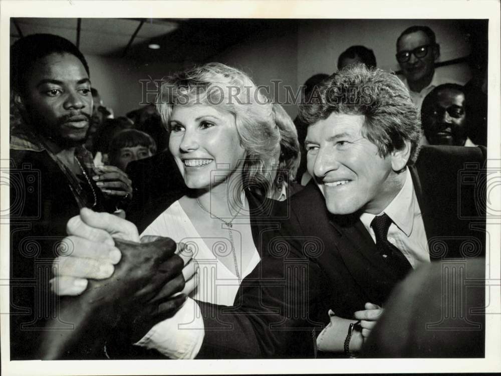 1980 Press Photo Supporters congratulate John Jenrette and Rita after victory- Historic Images