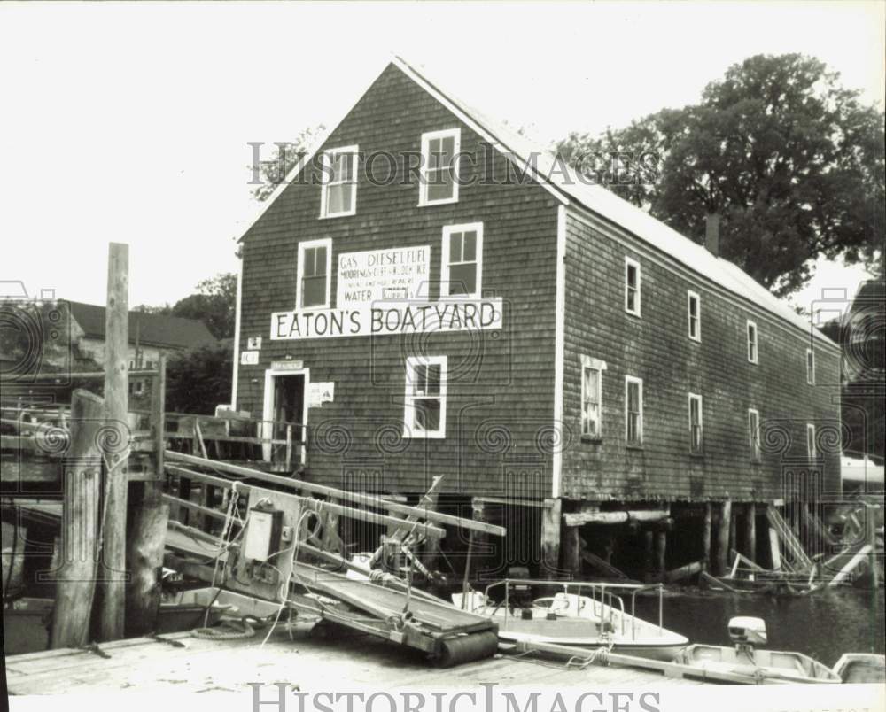 1984 Press Photo Eaton&#39;s Boatyard in Castine, Maine - lrb09708- Historic Images