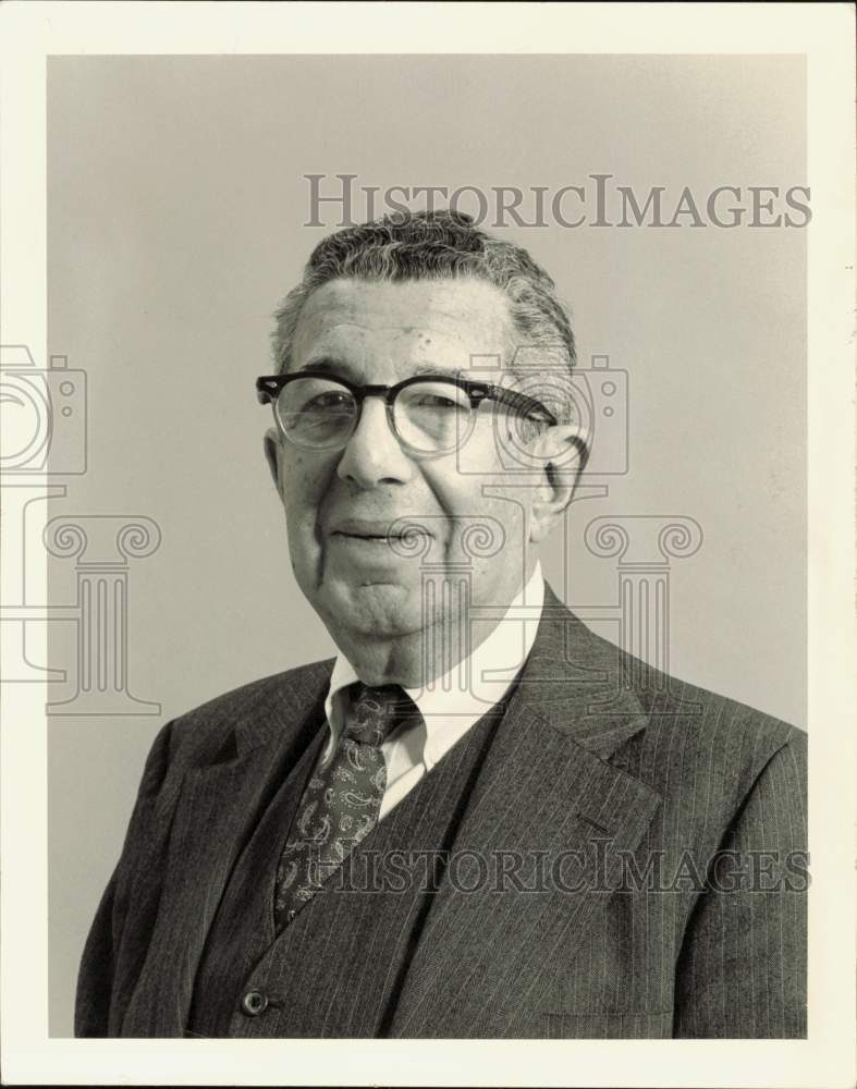 1990 Press Photo Herbert Stein, Senior Fellow of American Enterprise Institute- Historic Images