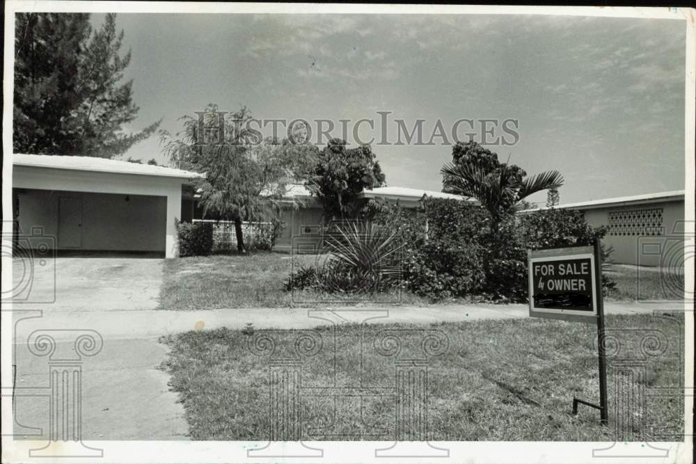 1981 Press Photo Donald Corry&#39;s house for sale on Highland Lakes Boulevard- Historic Images