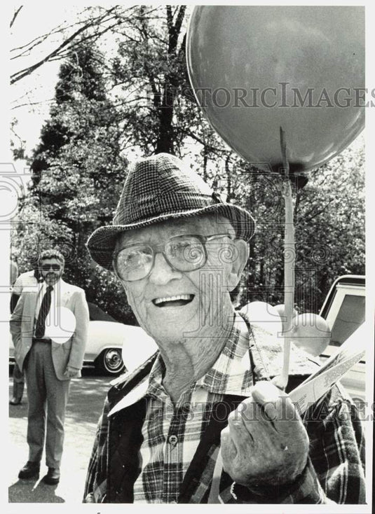 1989 Press Photo Paul Bailey, Age 91, at CD Williams Health Center Ceremony- Historic Images