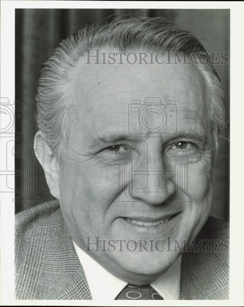 1981 Press Photo Commissioner Charles Webber of Department of Commece, Alaska- Historic Images