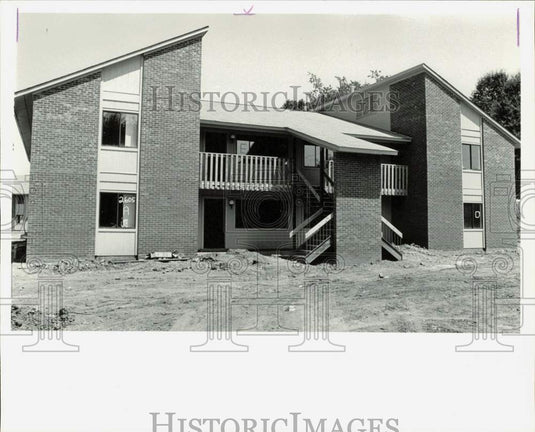 1982 Press Photo The Hillcrest apartment complex off Arnold Drive in Charlotte- Historic Images