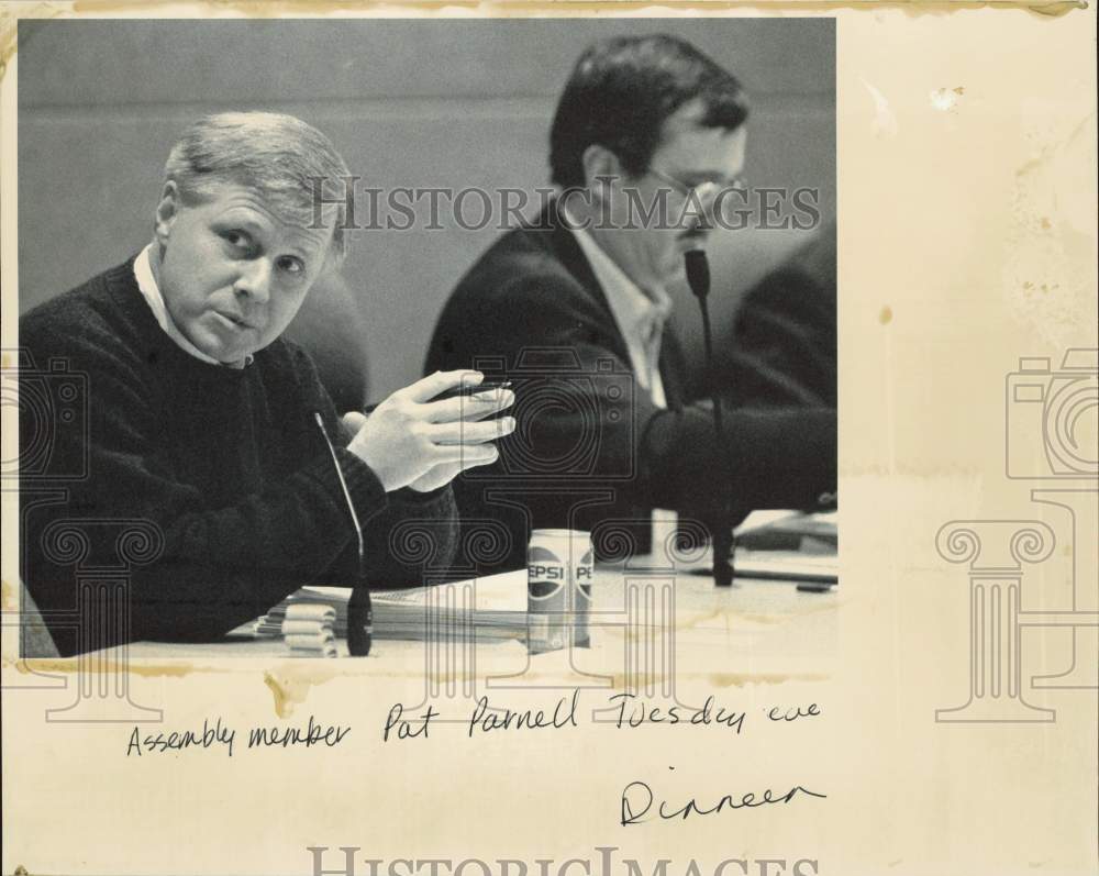 1990 Press Photo Assembly member Pat Parnell listens during meeting in Anchorage- Historic Images