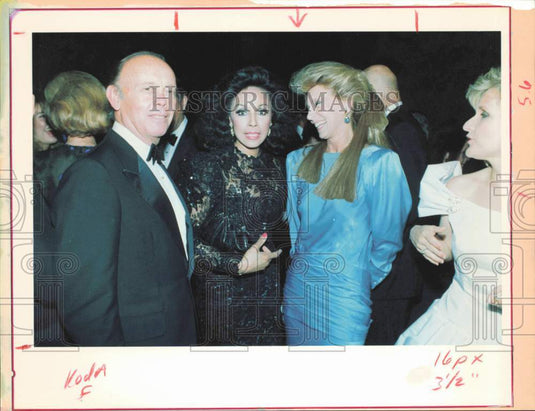 1987 Press Photo Diahann Carroll and Joan Schnitzer at opening of Wortham Center- Historic Images