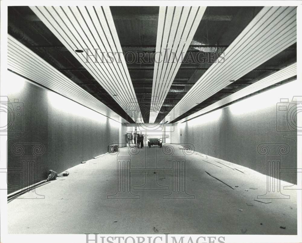 1982 Press Photo Corridor in Douglas Airport new terminal building, N. Carolina- Historic Images