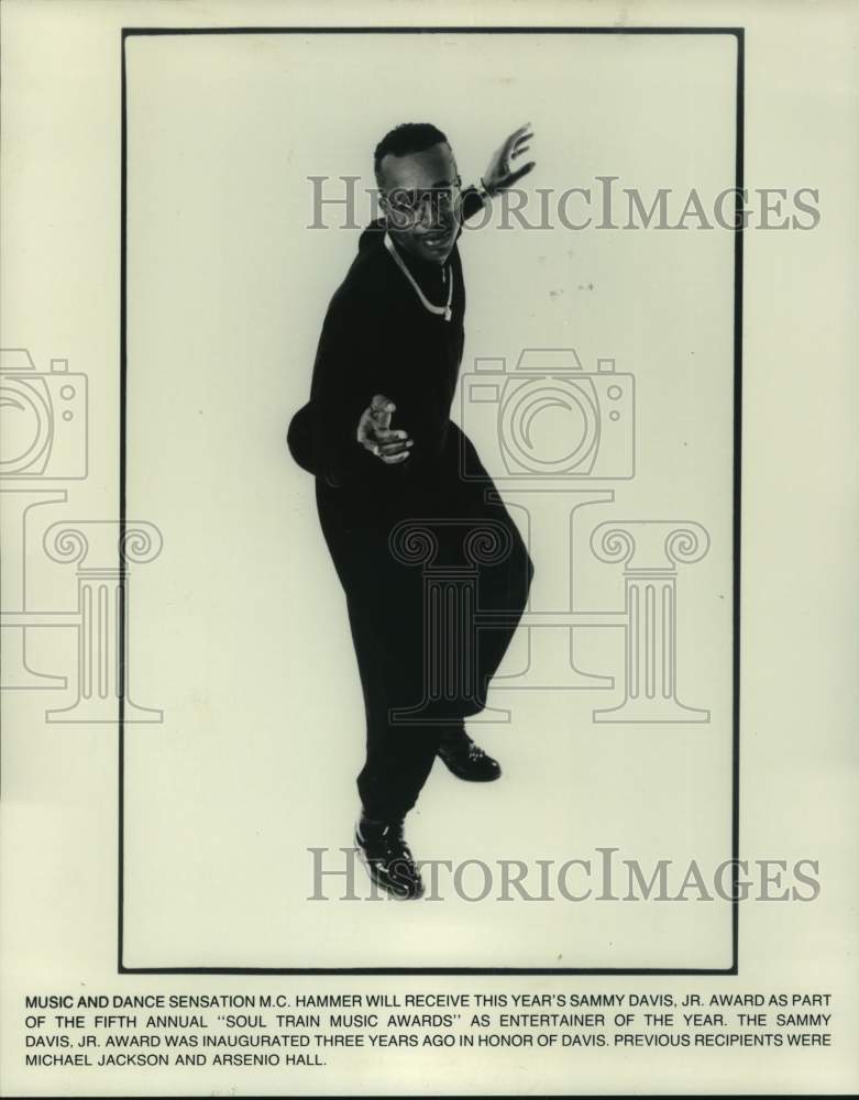 Press Photo M.C.Hammer will receive award in &quot;Soul and Train Music Awards,&quot;- Historic Images