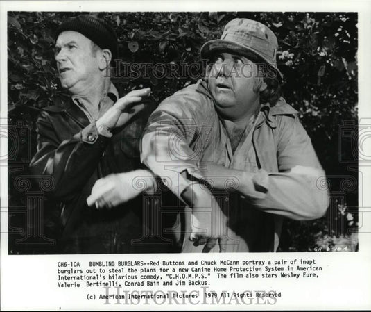 1979 Press Photo Red Buttons & Chuck McCann Star In "C.H.O.M.P.S." - lrp24548- Historic Images